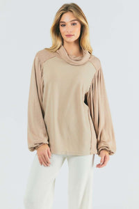 Balloon Sleeve Light Turtle Neck - Beige