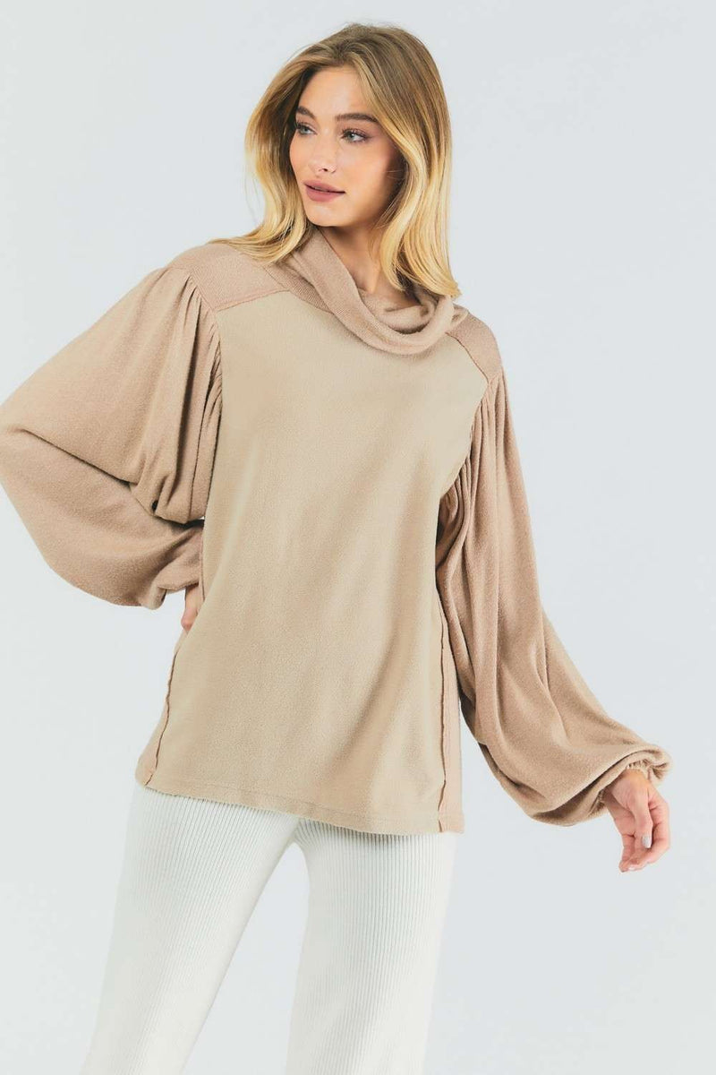 Balloon Sleeve Light Turtle Neck - Beige