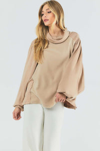 Balloon Sleeve Light Turtle Neck - Beige