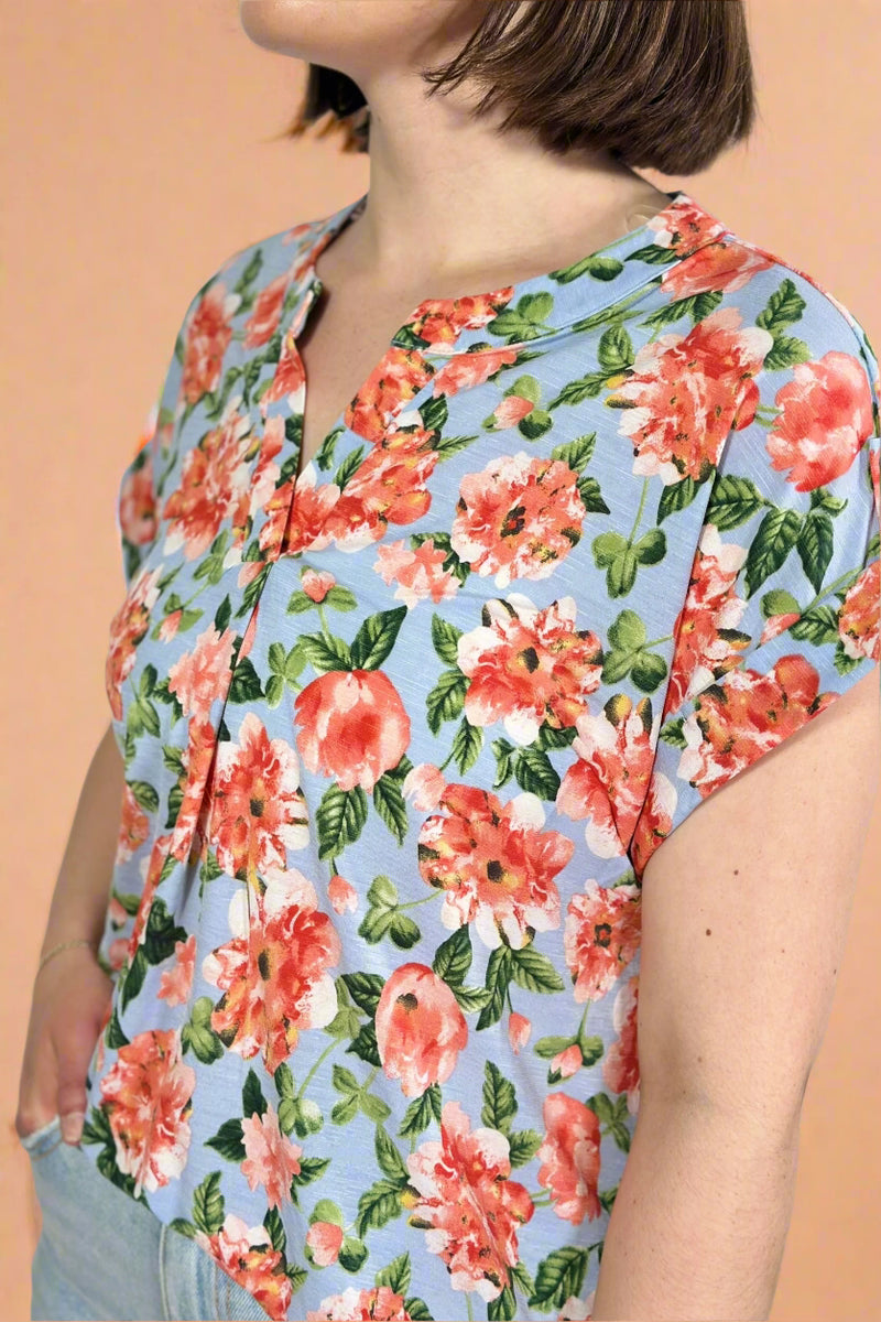 Short Sleeve Lizzy Top - Blue Floral