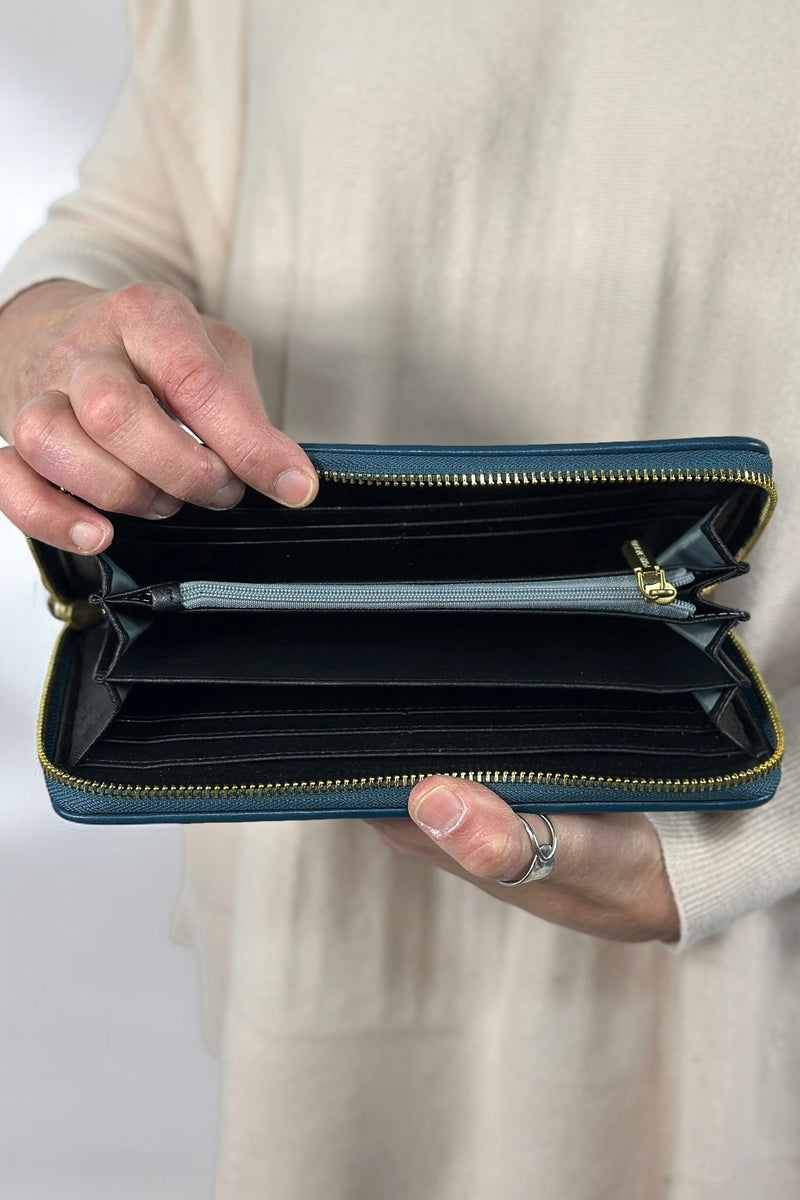 Bubbly Wallet - Blueberry