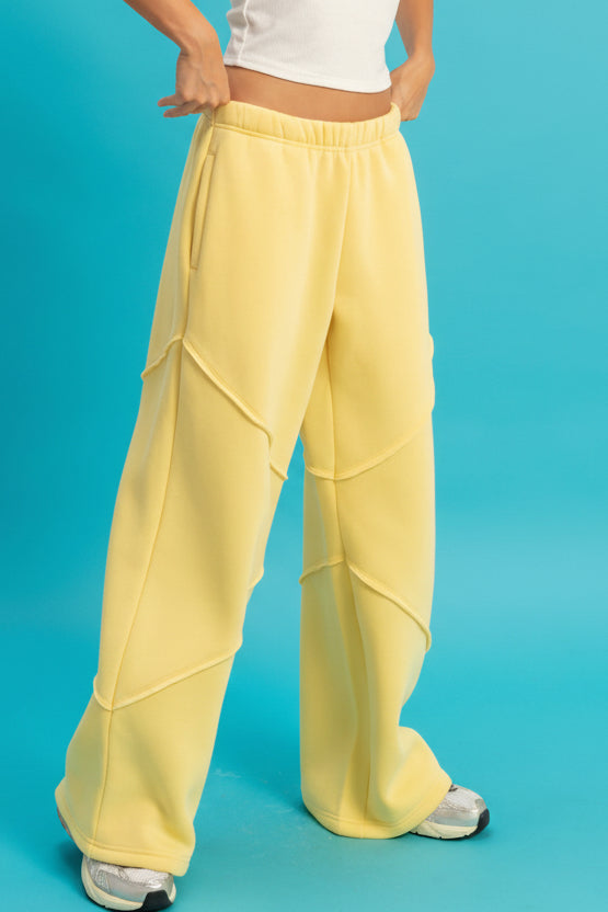 Relaxed Fit Jogger Pants - Eggnut