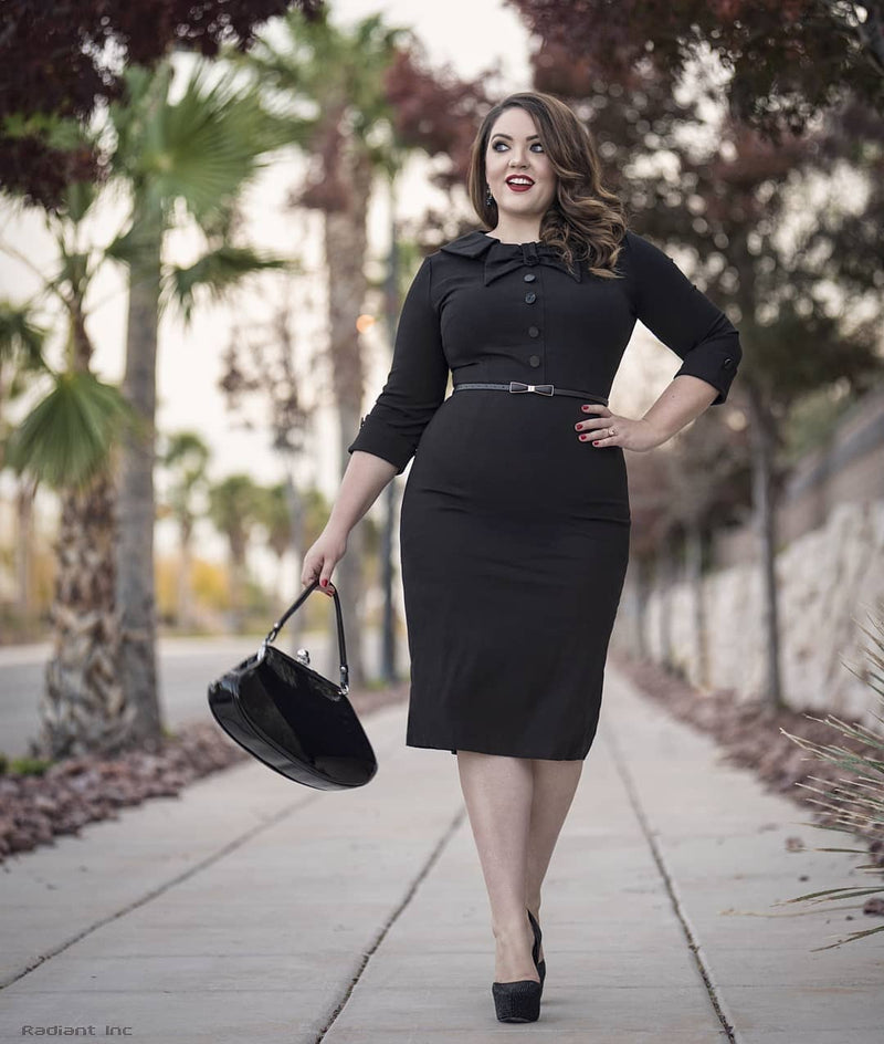 Retro-Inspired Metal Bow Belt - Black
